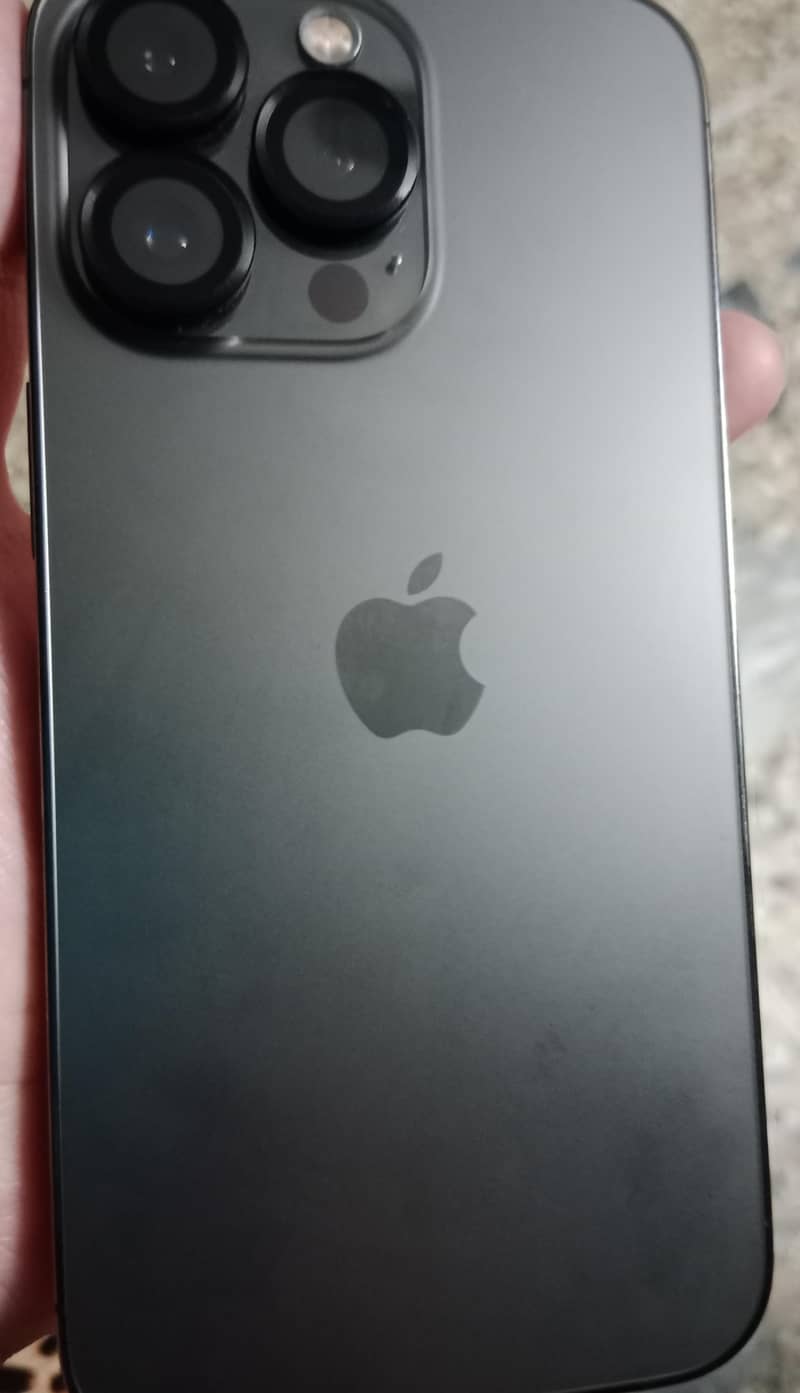 Apple iPhone 13 Pro 1