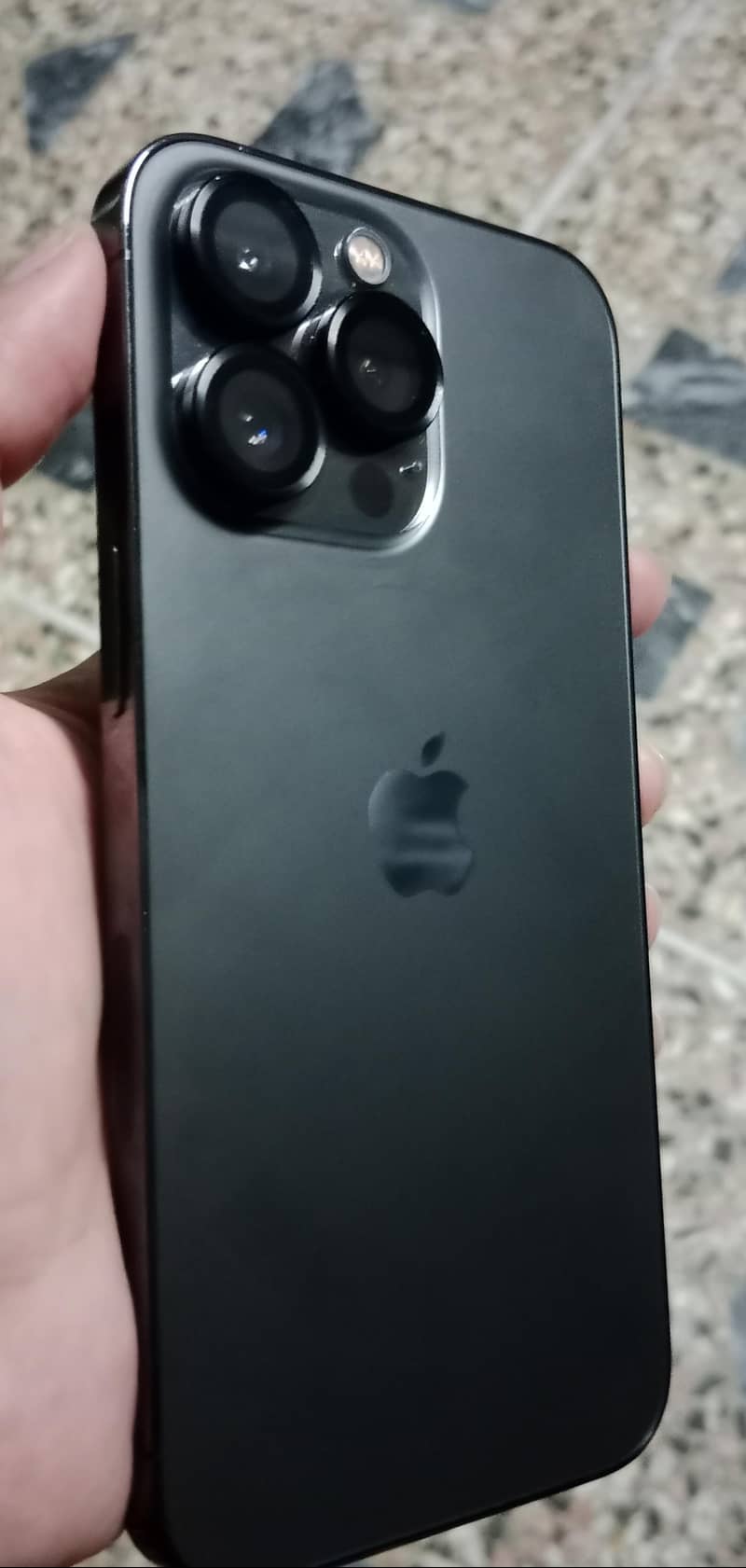 Apple iPhone 13 Pro 2
