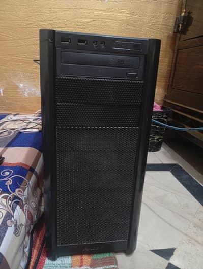 gtx 1650 gddr 6 GPU Xeon V2 1270 equalent to i7 4770 4th gen 10 GB ram