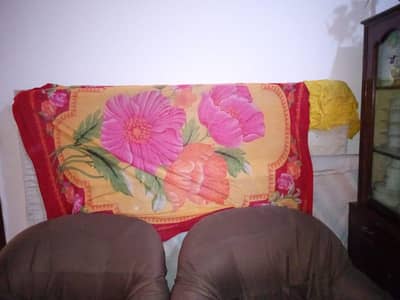 quality mattress 6x6.5 size hai 10 by 10 condition zero meter urgent