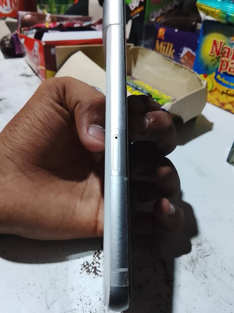 Google Pixel 7 4