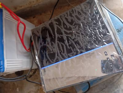 The Trion 1000W UPS+ Phoenix battery 260