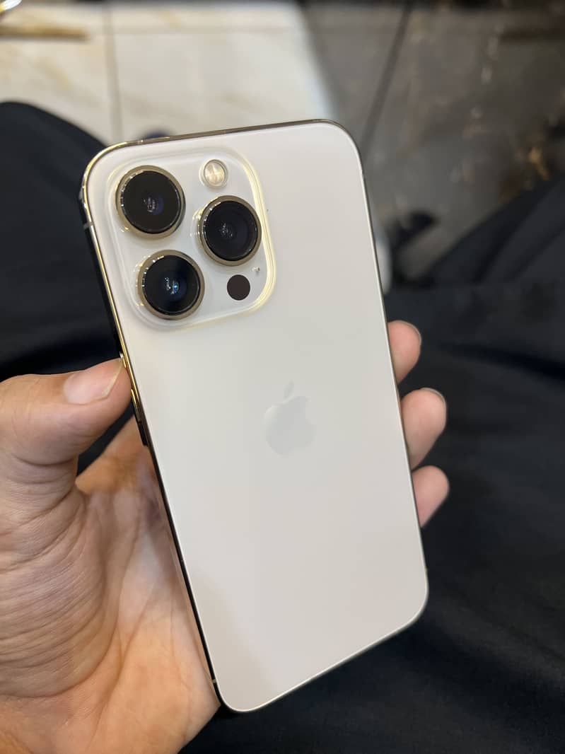 iPhone 13 pro JV 3