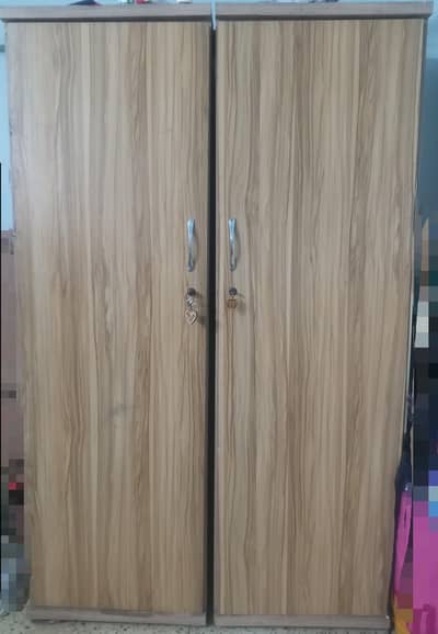2 doors almari urgent sell
