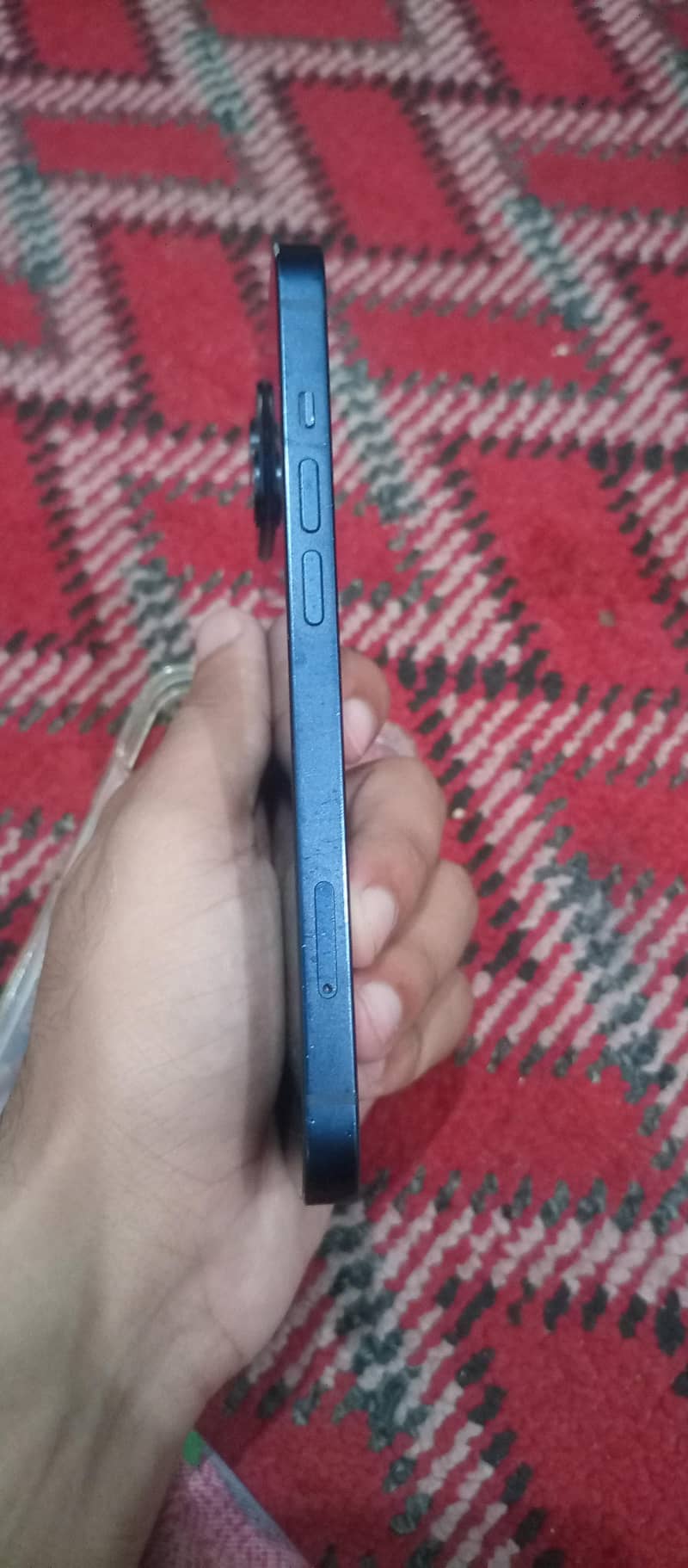 Apple iPhone 13 2