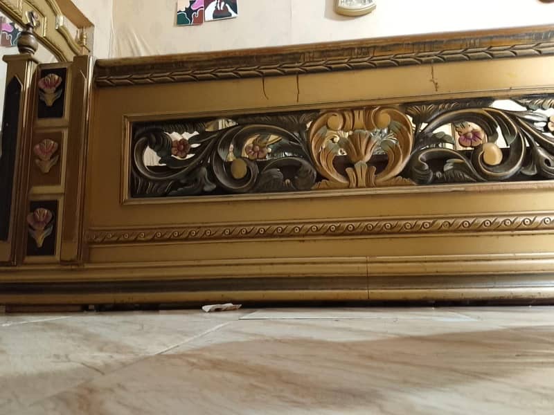 bed set, dressing tables,sofa set 3