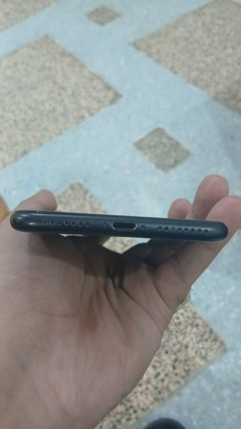 Apple iPhone 7 Plus 2