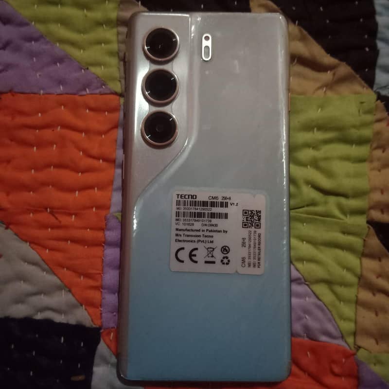 Tecno CAMON 40 Pro 0