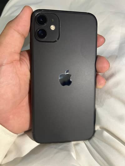 iPhone 11 FU 1 HAND USE