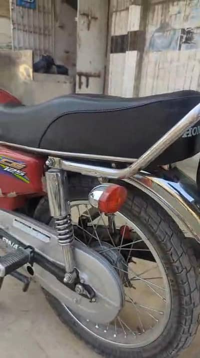 Honda 125 Model 17 Call/ WhatsApp, 03228067847