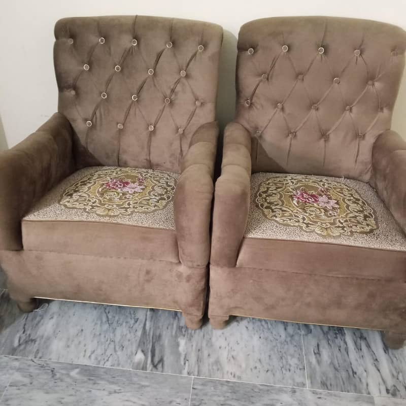 brown stylish sofa 0
