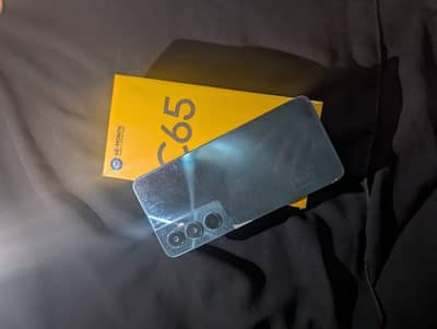 Realme C65