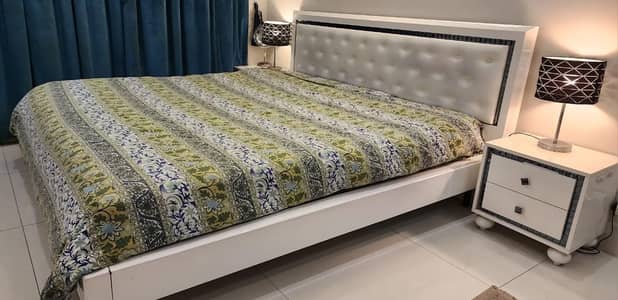 White and Silver Bedroom Set with Dressing Table