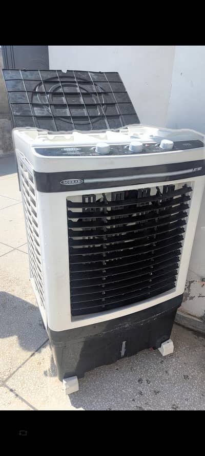 Perfectly working condition cooler for sale