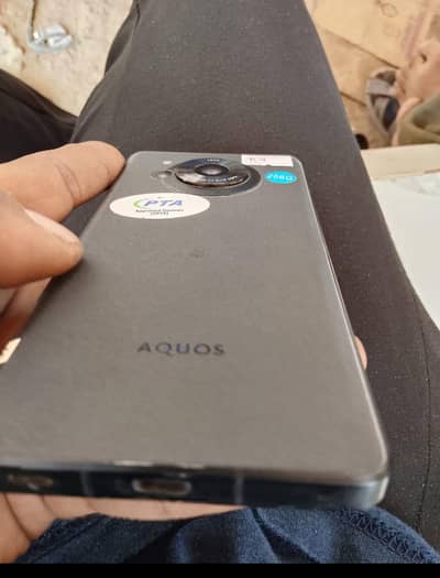 Sharp Aquos Sense7