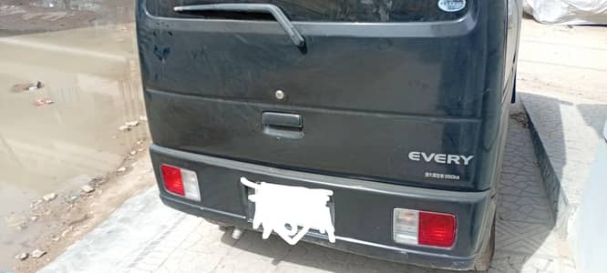 Suzuki Every 2010