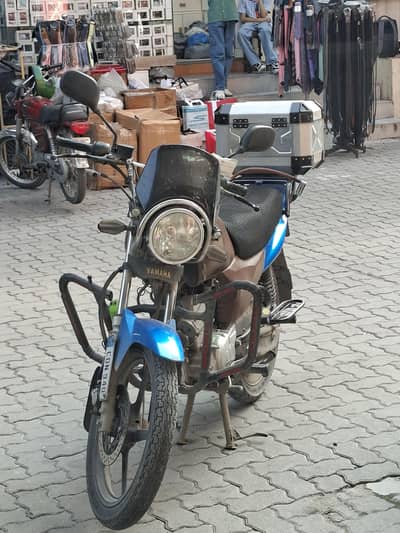 Yamaha YB 125 DX 2023