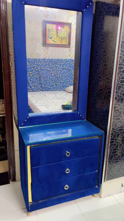 Valvet whole room furniture used