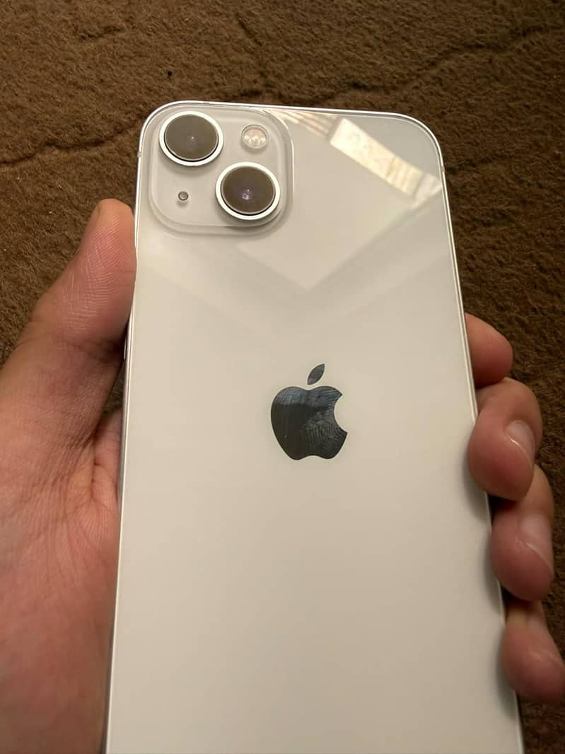 Apple iPhone 13 0