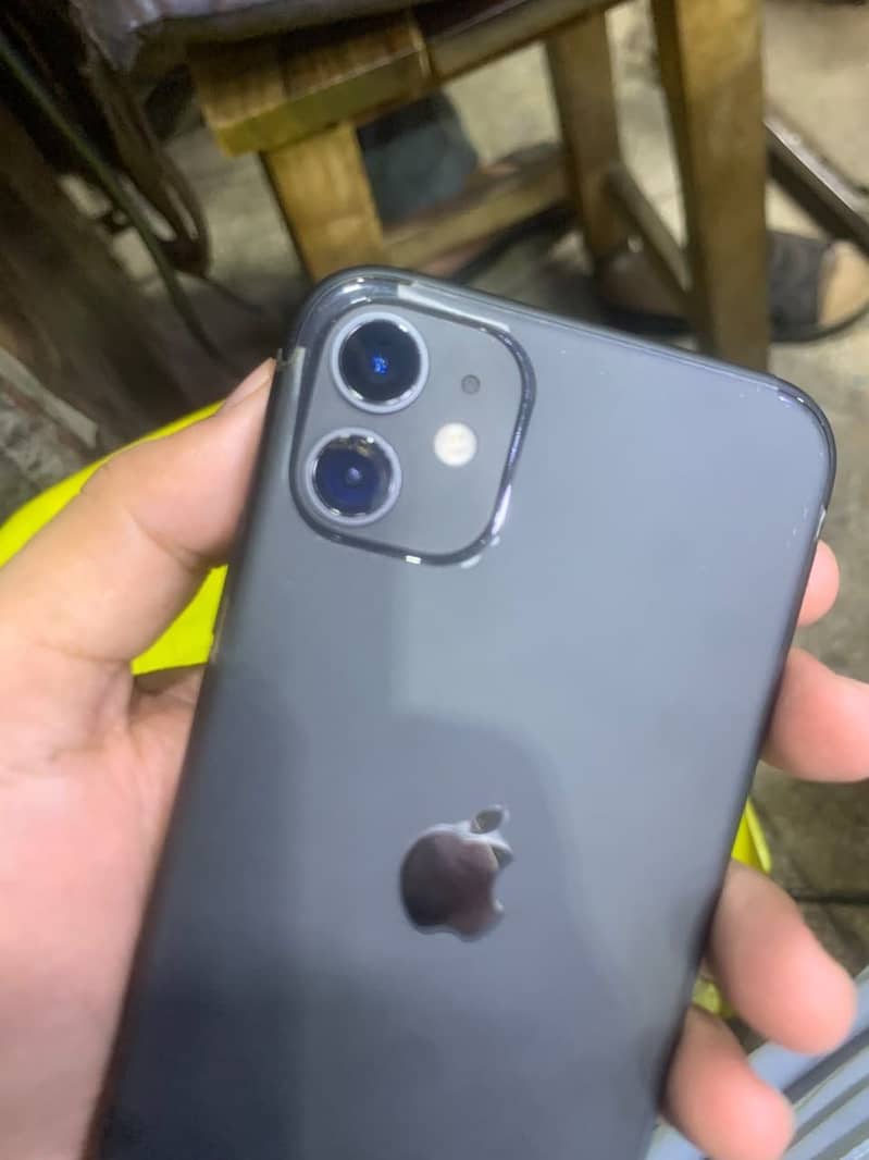 Apple iPhone 11 0