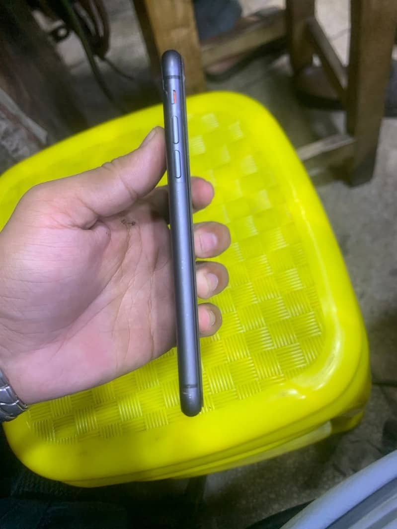 Apple iPhone 11 1