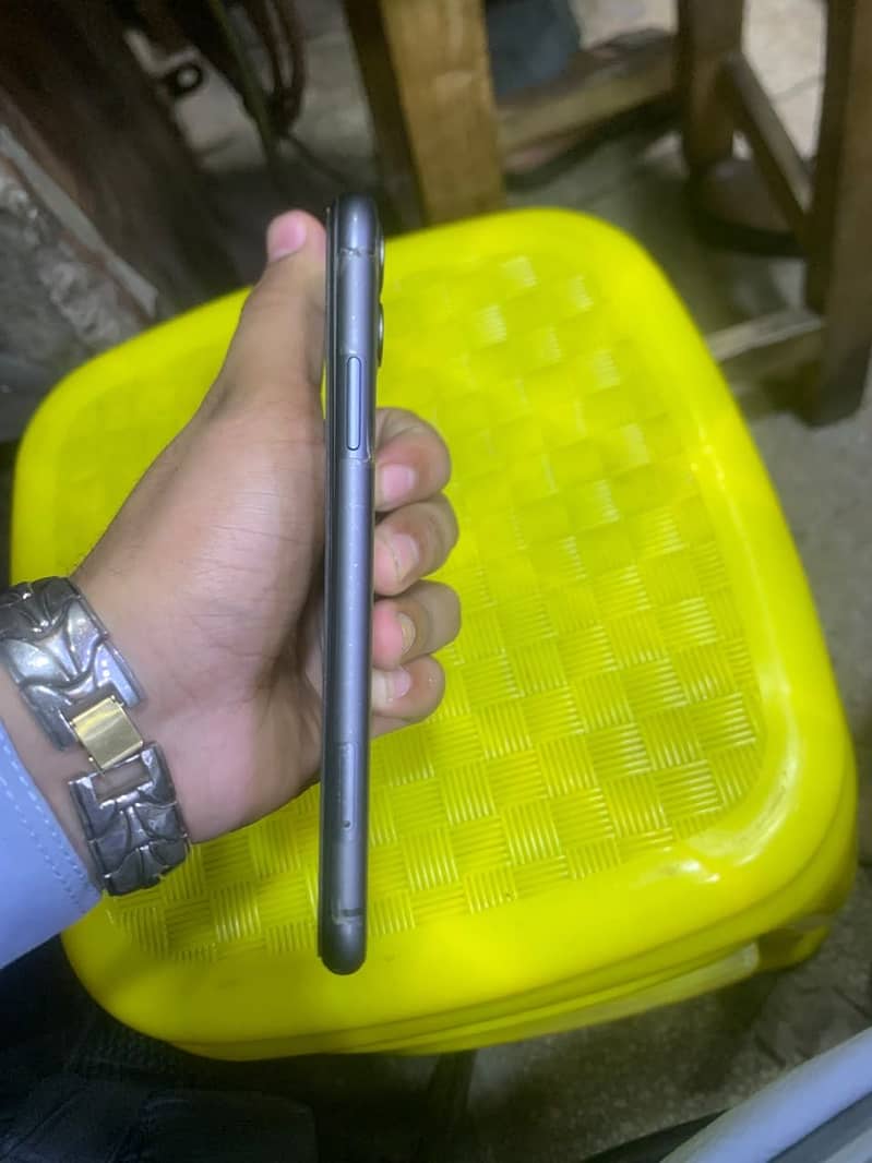 Apple iPhone 11 5