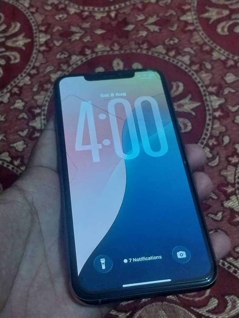 Apple iPhone 11 Pro Max 1