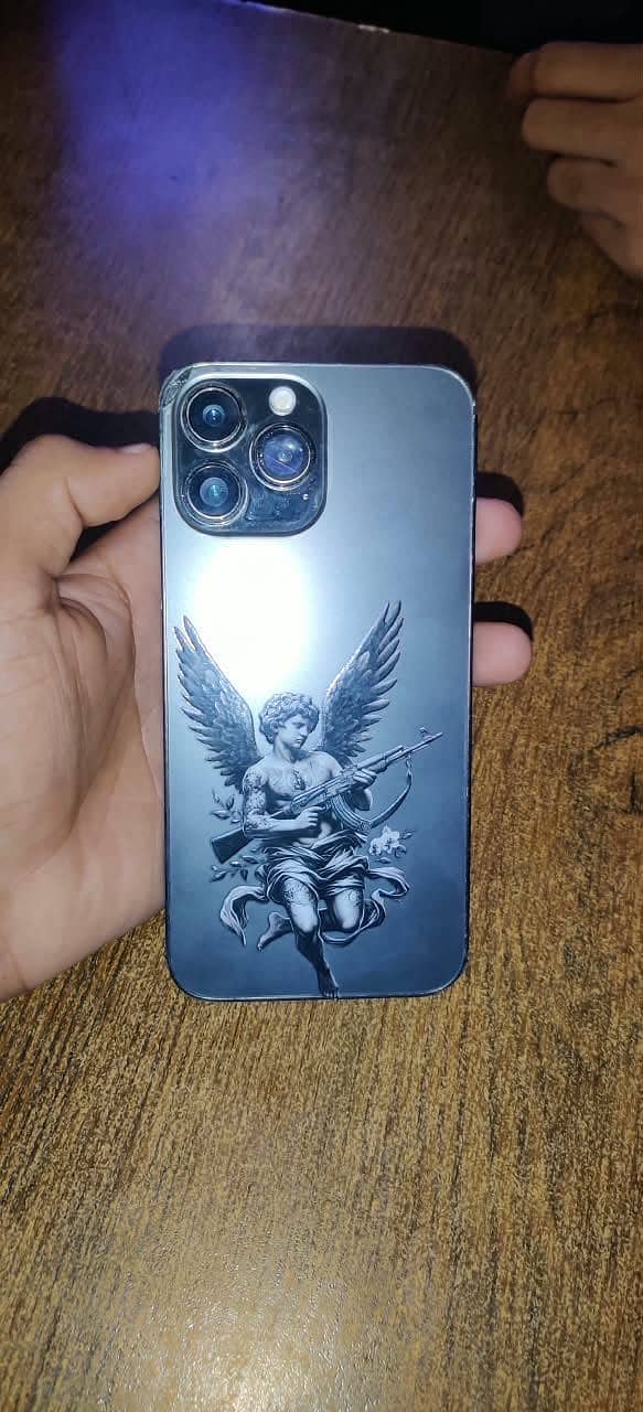 Apple iPhone 13 Pro Max 6