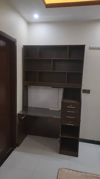 Computer Table with Books Shelf