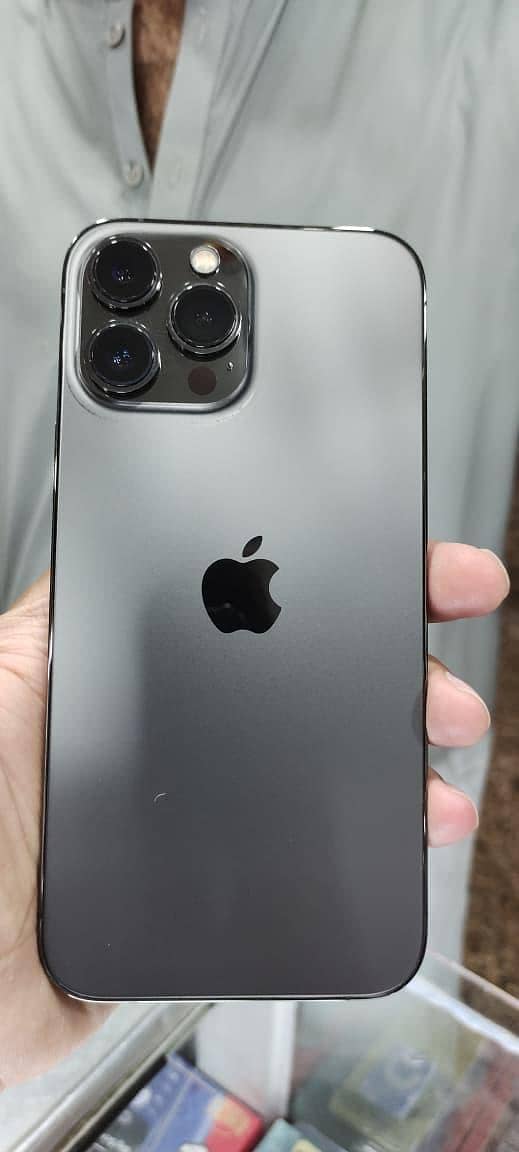 Apple iPhone 13 Pro Max 0