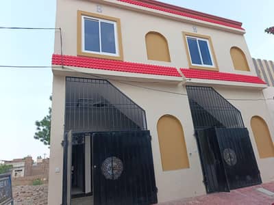 Haseeb town one unit chowk New brand luxury 2.50 single story house for sale