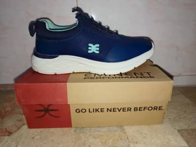 Eminent Skechers size 40
