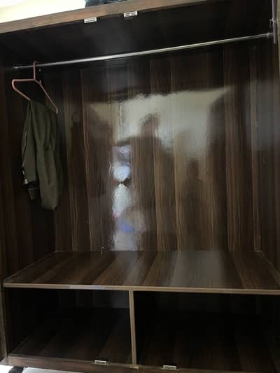 “Wooden 2 Door Wardrobe / Almari – Excellent Condition”