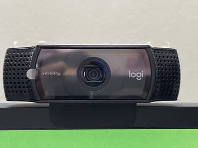 LogiTech C920 web cam HD 1080p