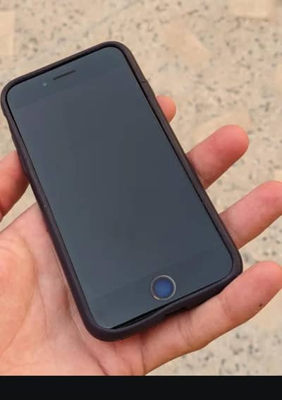 Apple iPhone SE