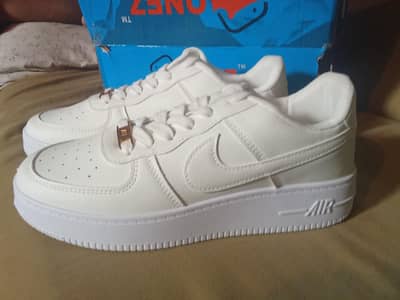 Nike air sneakers