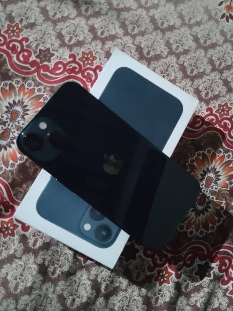 Apple iPhone 13 2