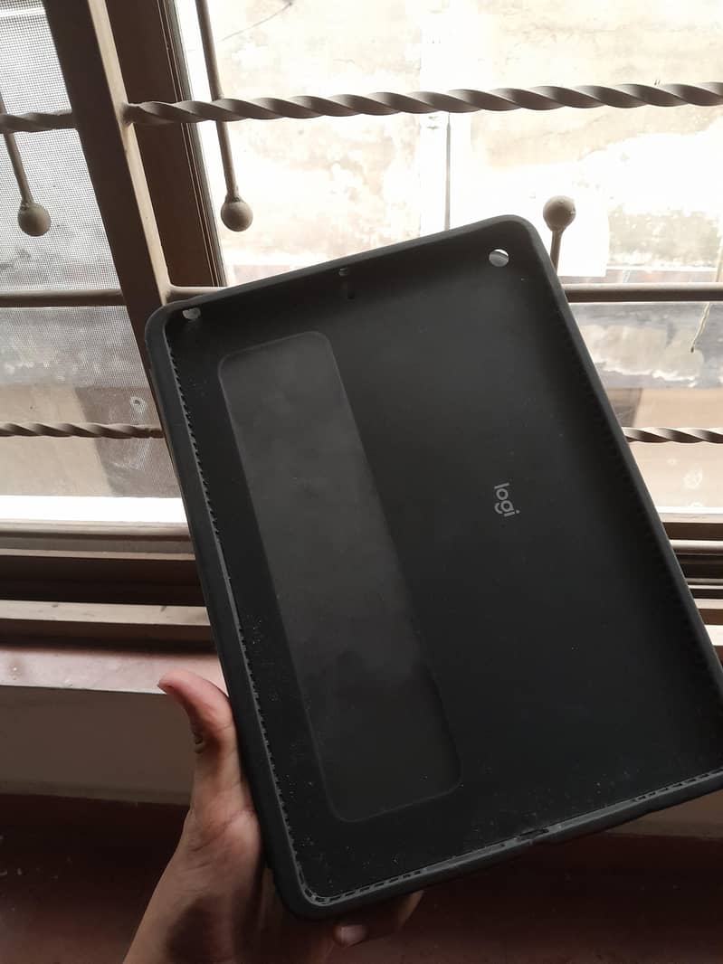 IPAD 8th gen 5
