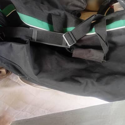 travell bag is bug size in good condition