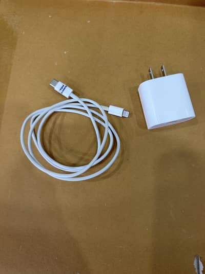 apple 20W Type C original Charger with C to Lightning Cable