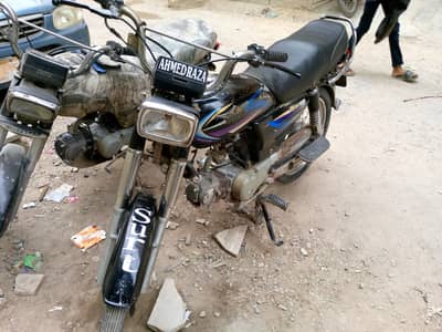 super star 2017 model bike ma koi Kam nhi h sub cheez new h is ma