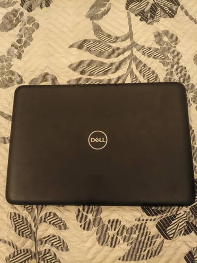dell latitude 3190  bilkul fit hai just buy and use