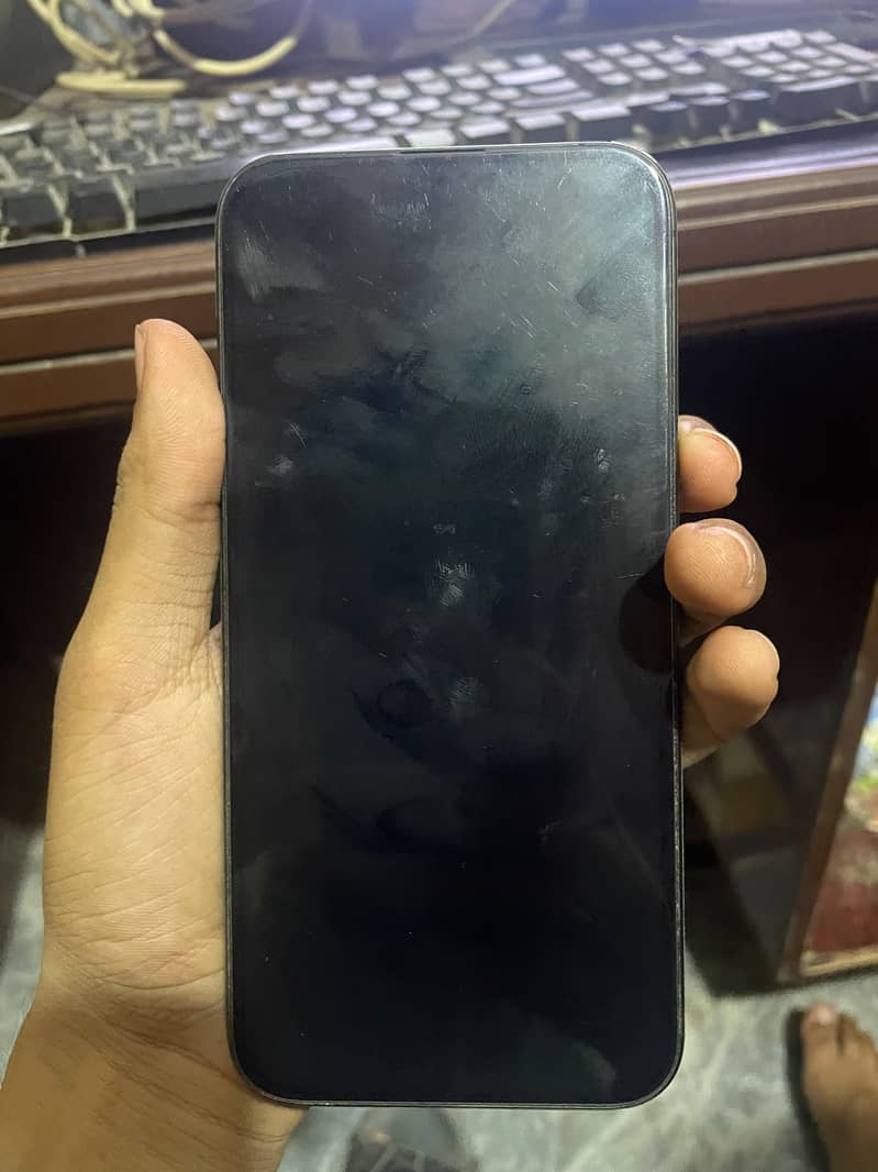 Apple iPhone 15 Pro Max 3