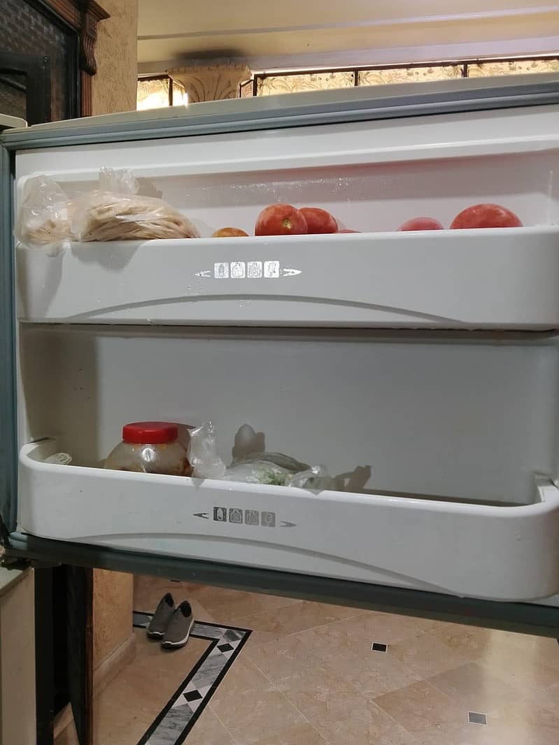 Refrigerator 4