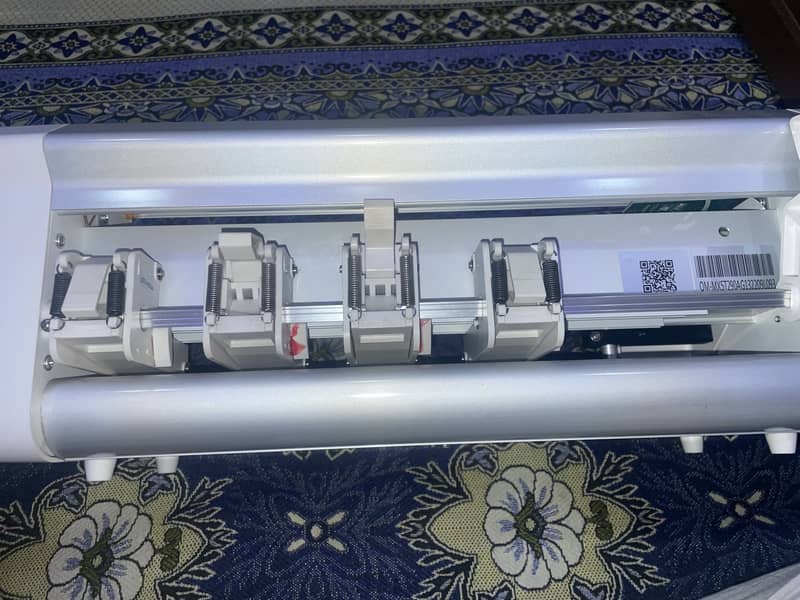 digital sheet & sticker cutting plotter 6