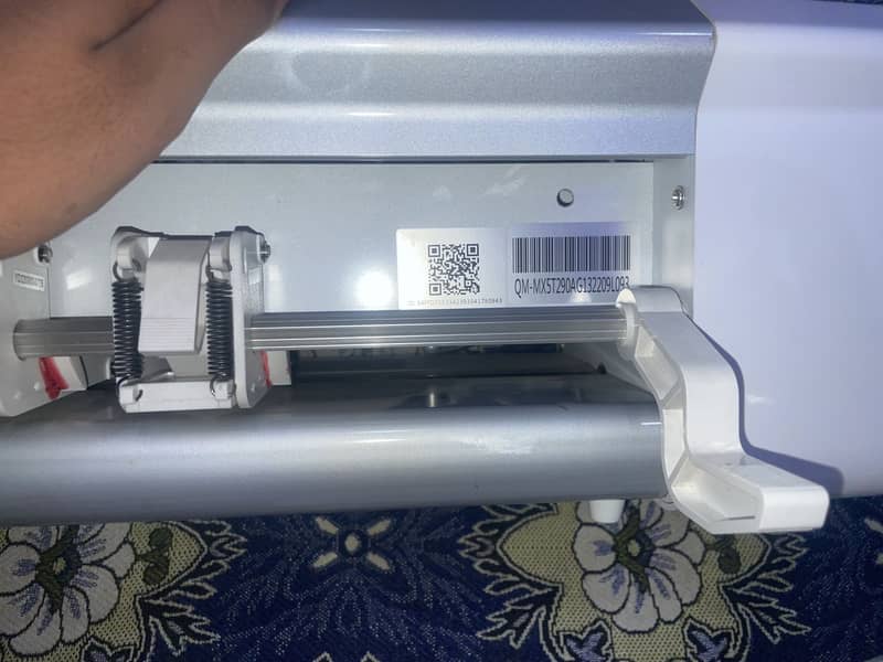digital sheet & sticker cutting plotter 8