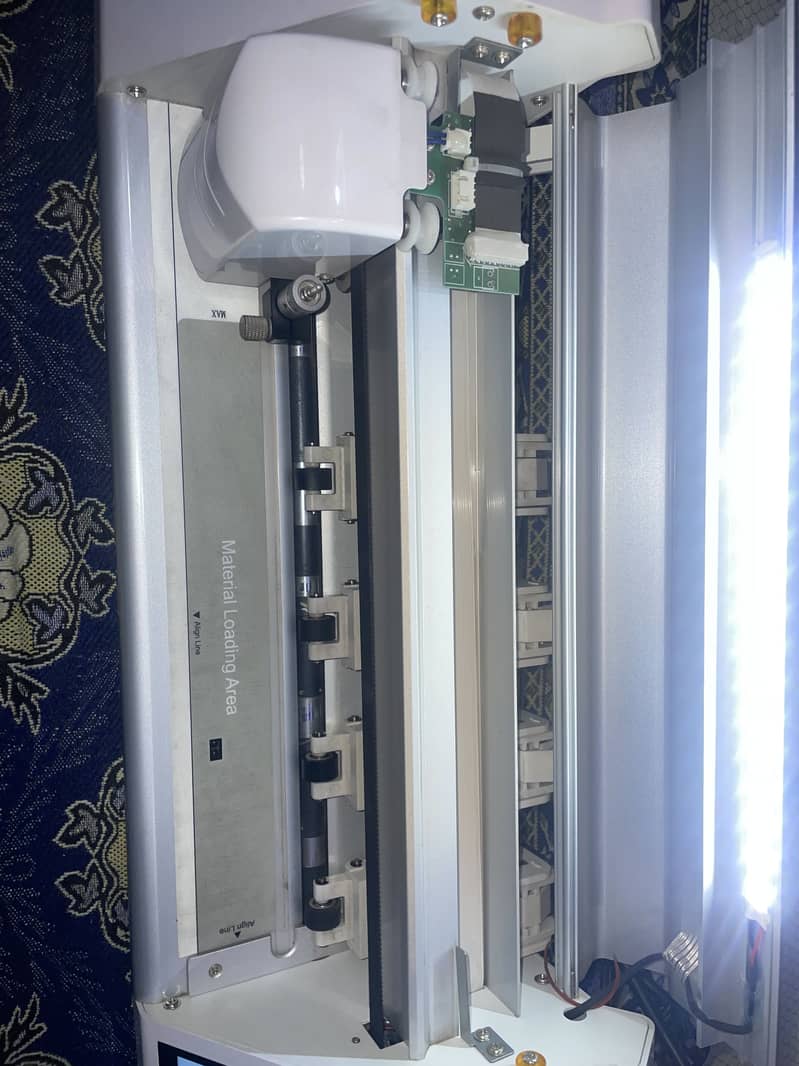 digital sheet & sticker cutting plotter 14