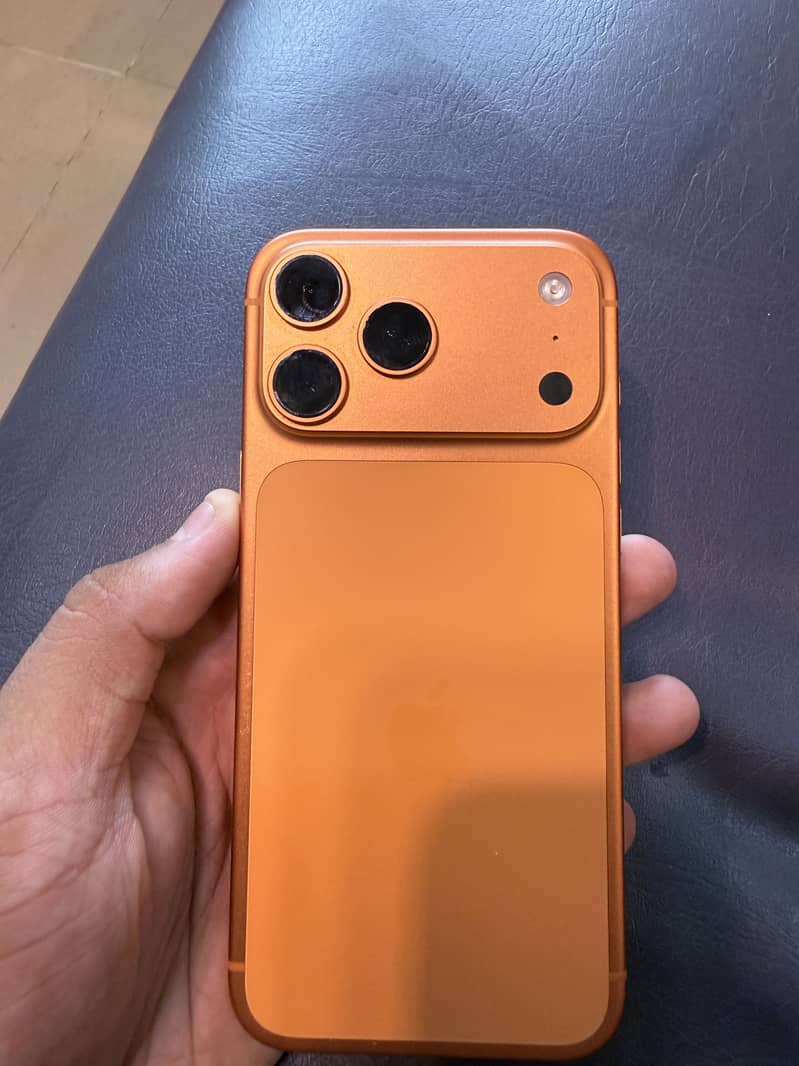 Apple iPhone 17 Pro Max 1