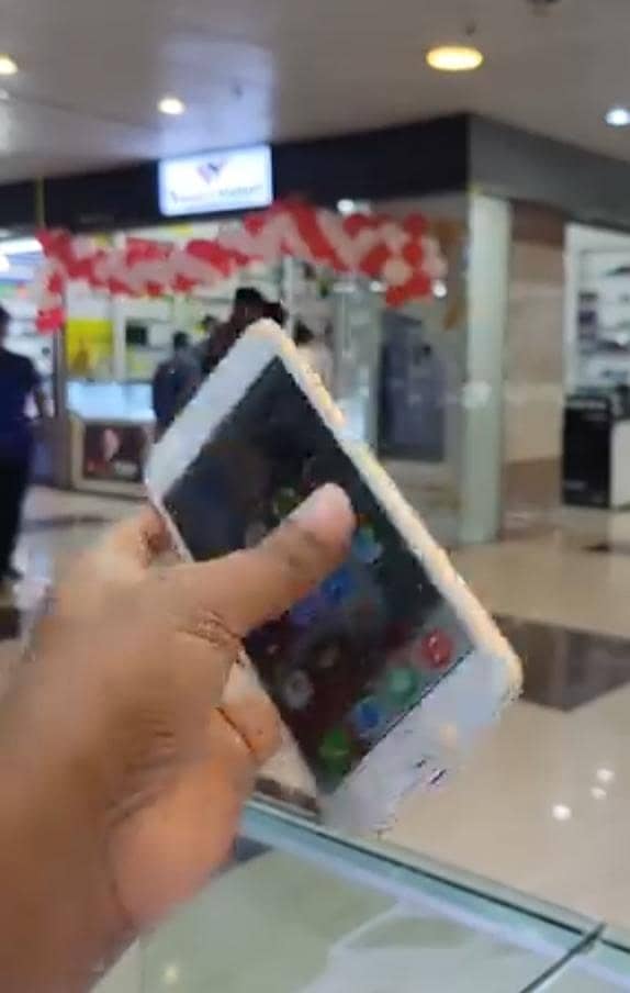 Apple iPhone 6S Plus 4