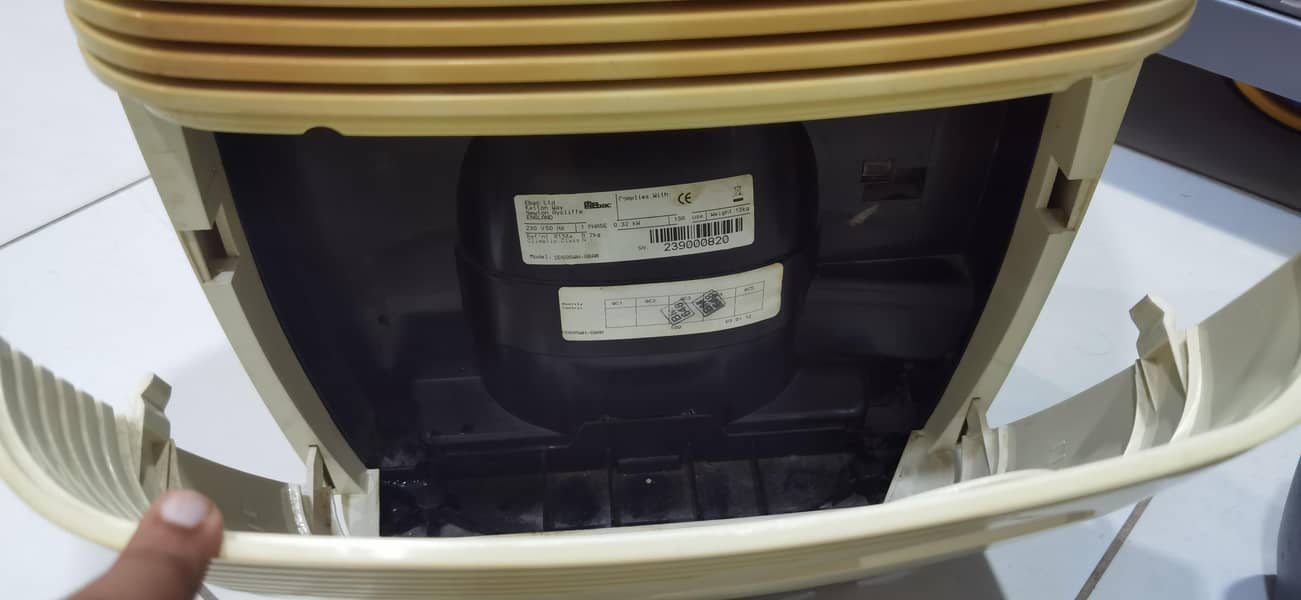 Ebac dehumidifier 1
